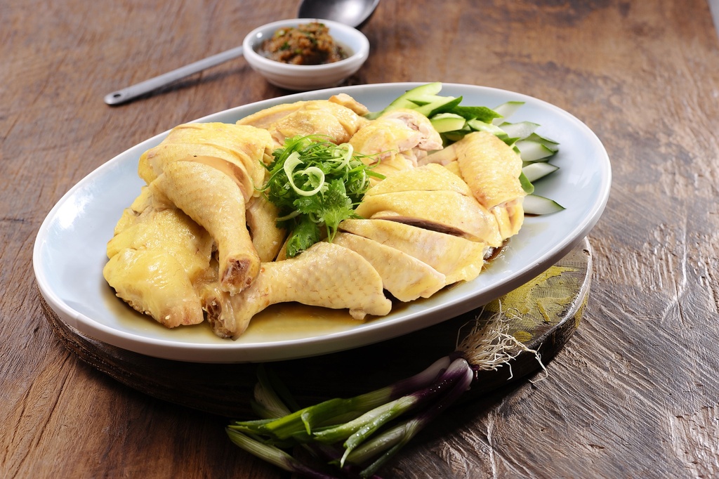 SIGNATURE STEAMED CHICKEN -WHOLE