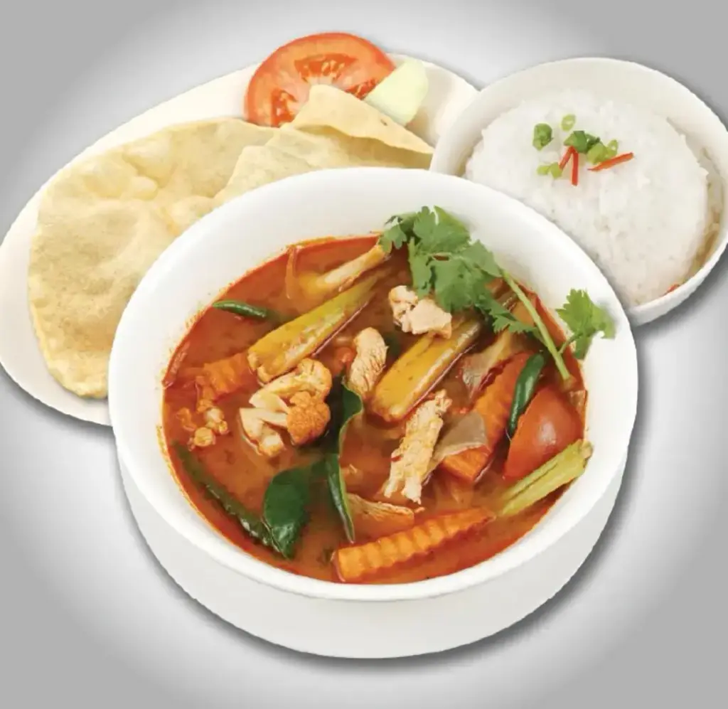 TOM YAM CHICKEN SOUP + RICE 