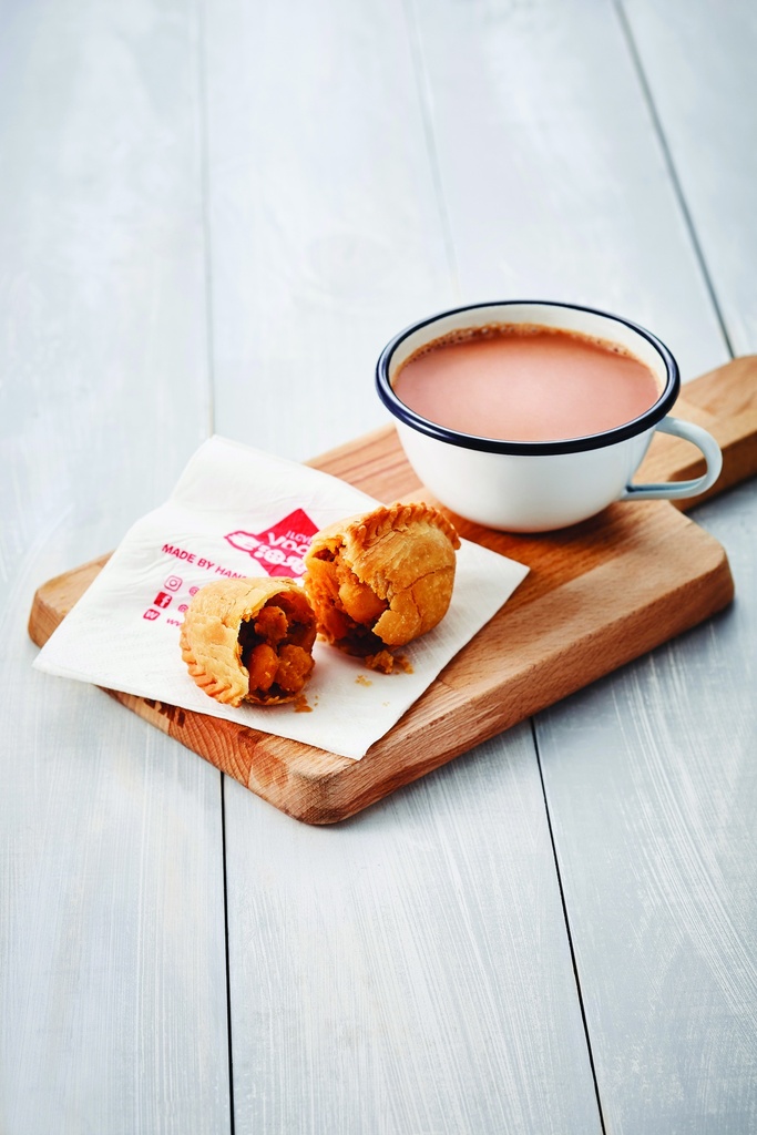 KARIPAP PUSING KENTANG + (HOT) TEE TARIK/HAINAN COFFEE/WHITE COFFEE /SOYA BEAN