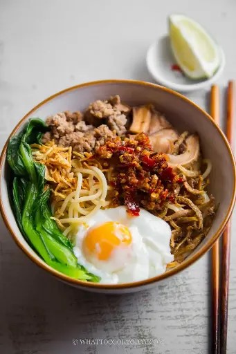 CHILI PAN MEE