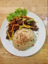 Nasi Goreng Daging Kunyit 