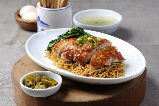 SUPERIOR BBQ CHICKEN EGG NOODLE (DRY/SOUP)