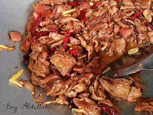 DRY CHILI BEEF