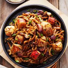 BLACK PEPPER MEE GORENG SEAFOOD