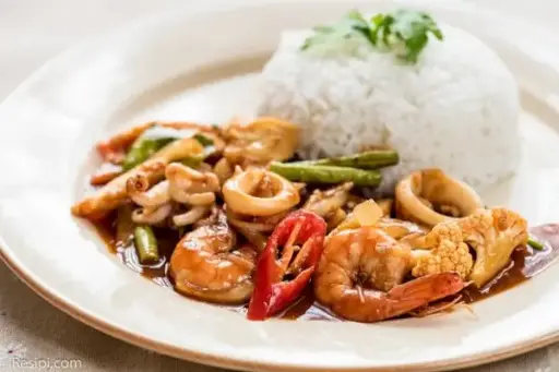 PAPRIK SEAFOOD + RICE