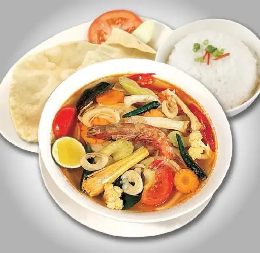 TOM YAM SEAFOOD SOUP + RICE