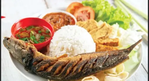 LELE PENYET SET + SAMBAL TELUR MATA 